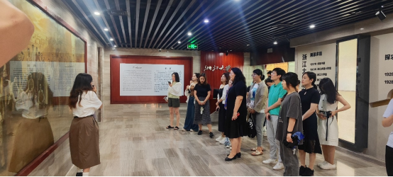 8-北京师范大学机关青年管理干部培训班学习实践团972.png